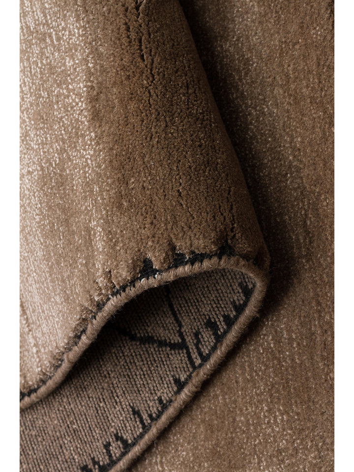 Tapis tissé à la main en mélange de laine, rayonne et polyester série Dakar TAUPE