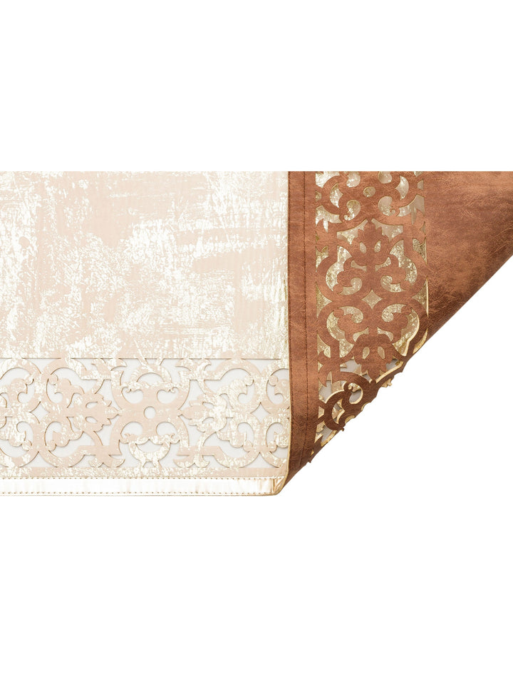 Gravür Klasik Ve Modern İşleme ve Oymaya Sahip Parlak Bordürlü Suni Deri Halı 01 CREAM GOLD - Carpetdocia
