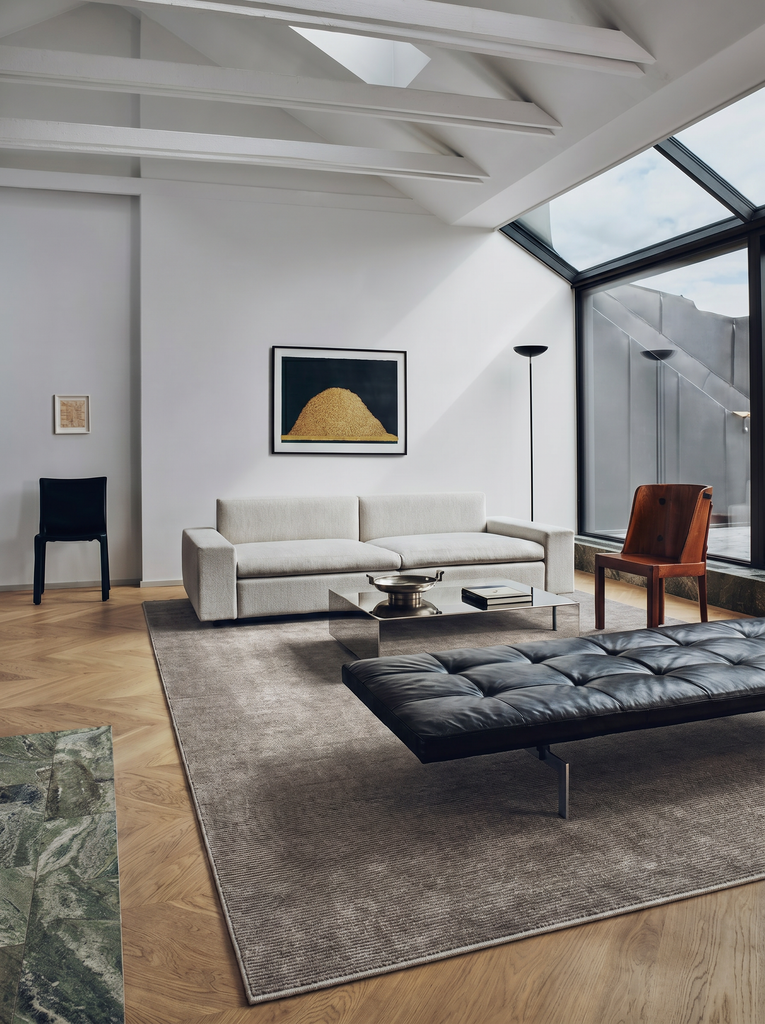 Brasilia Tappeto speciale a telaio nero moderno, semplice ed elegante prodotto a mano in TENCEL™ PLAIN ANTRASIT