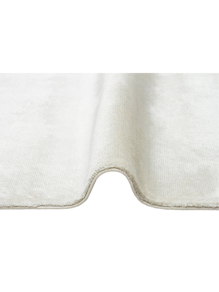 Oushak Plain %100 Naturel Düz Renk El Emeğiyle Özel Tezgahlarda Üretilen Viskon Uşak Halısı PLNECR - Carpetdocia